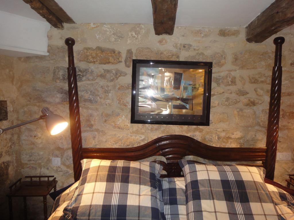 Les Appartements D Artiste De La Villa Du 15 - Restaurant La Maison - Piscine Chauffee Les Eyzies Exterior foto